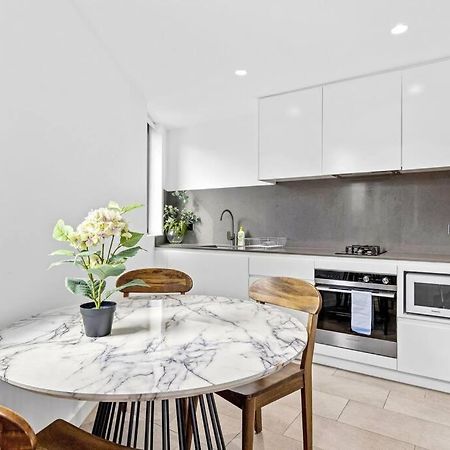 Studio For Long Term Tenants In Strathfield Cbd Sydney Exteriör bild