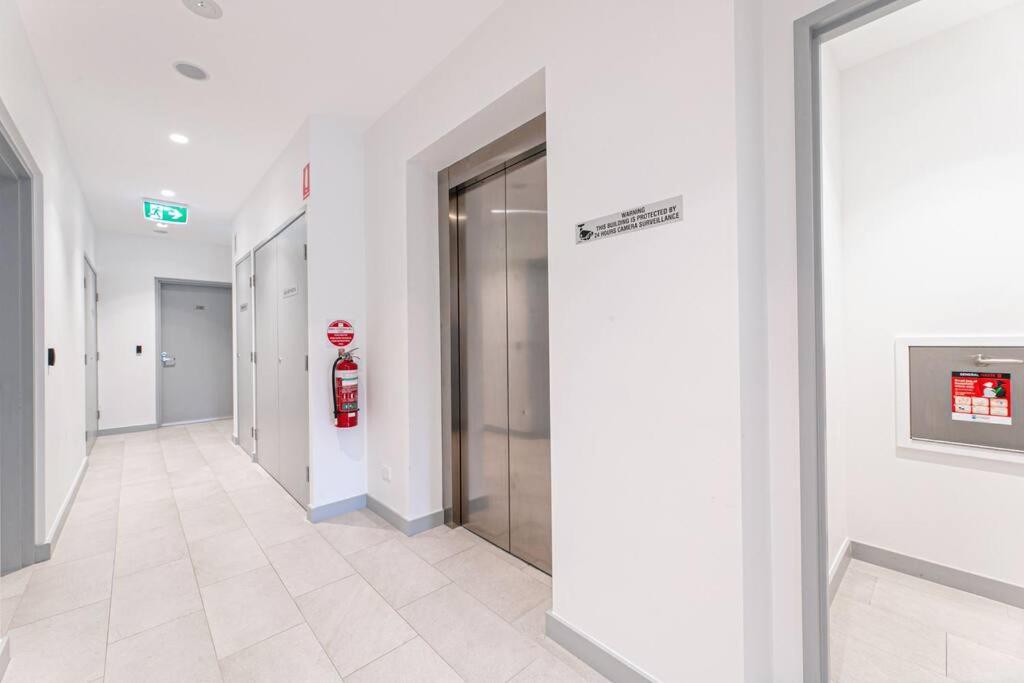 Studio For Long Term Tenants In Strathfield Cbd Sydney Exteriör bild